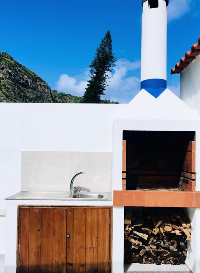 Ferienhaus Alo Baia Sao Lourenco Santa Bárbara